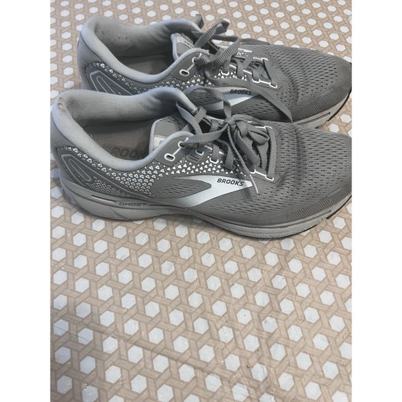 Brooks Womens Ghost 14 1203561B089 Gray Running Shoes Sneakers Size 11B - Picture 3 of 9